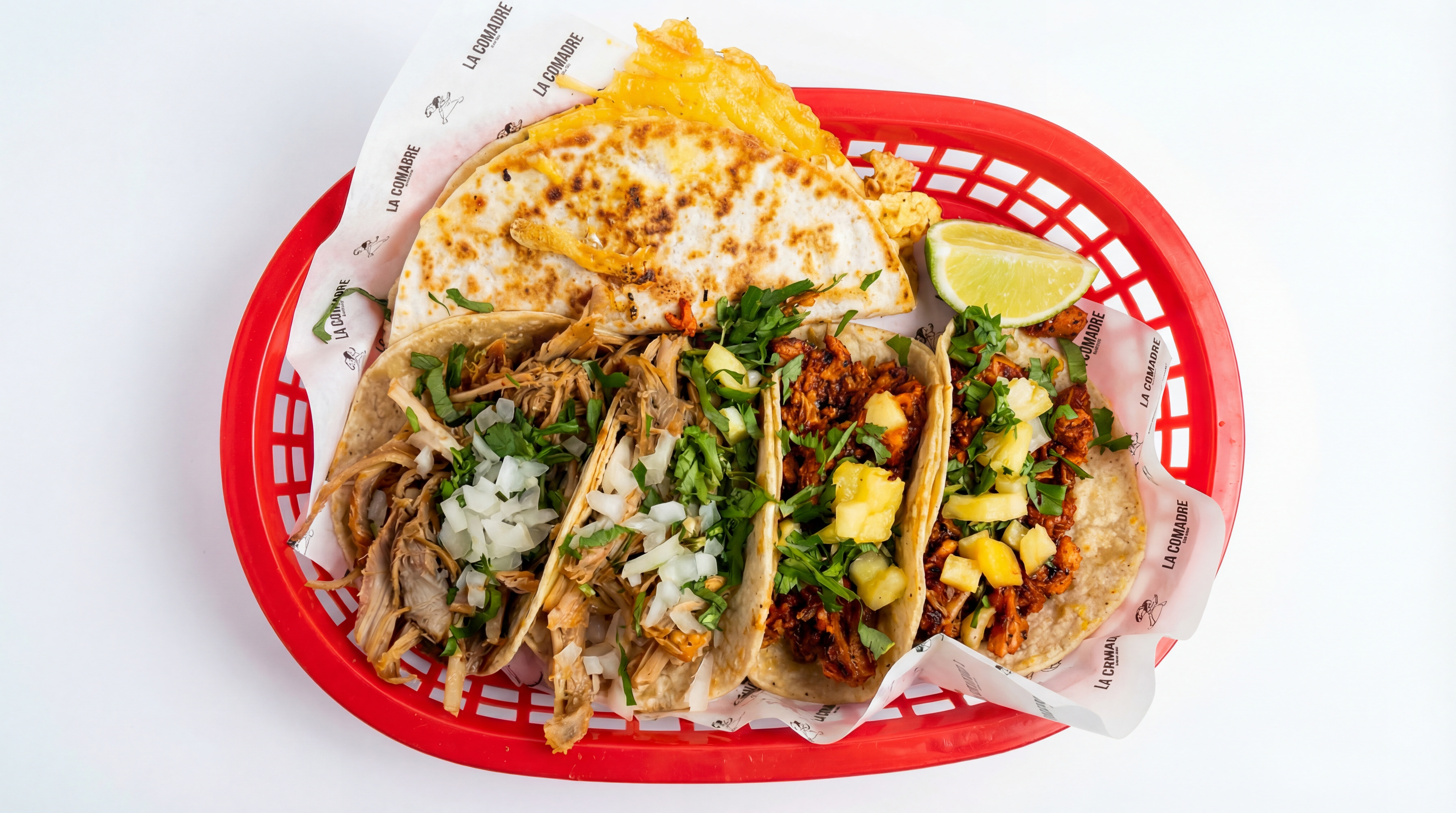Canasta de tacos vista desde arriba